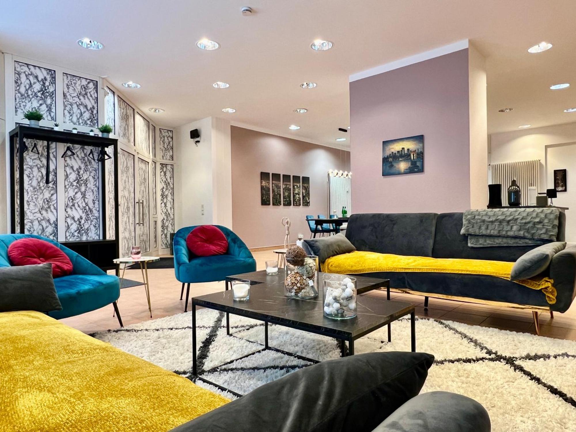 Vonmos City Apartments トラーベン・トラールバッハ エクステリア 写真